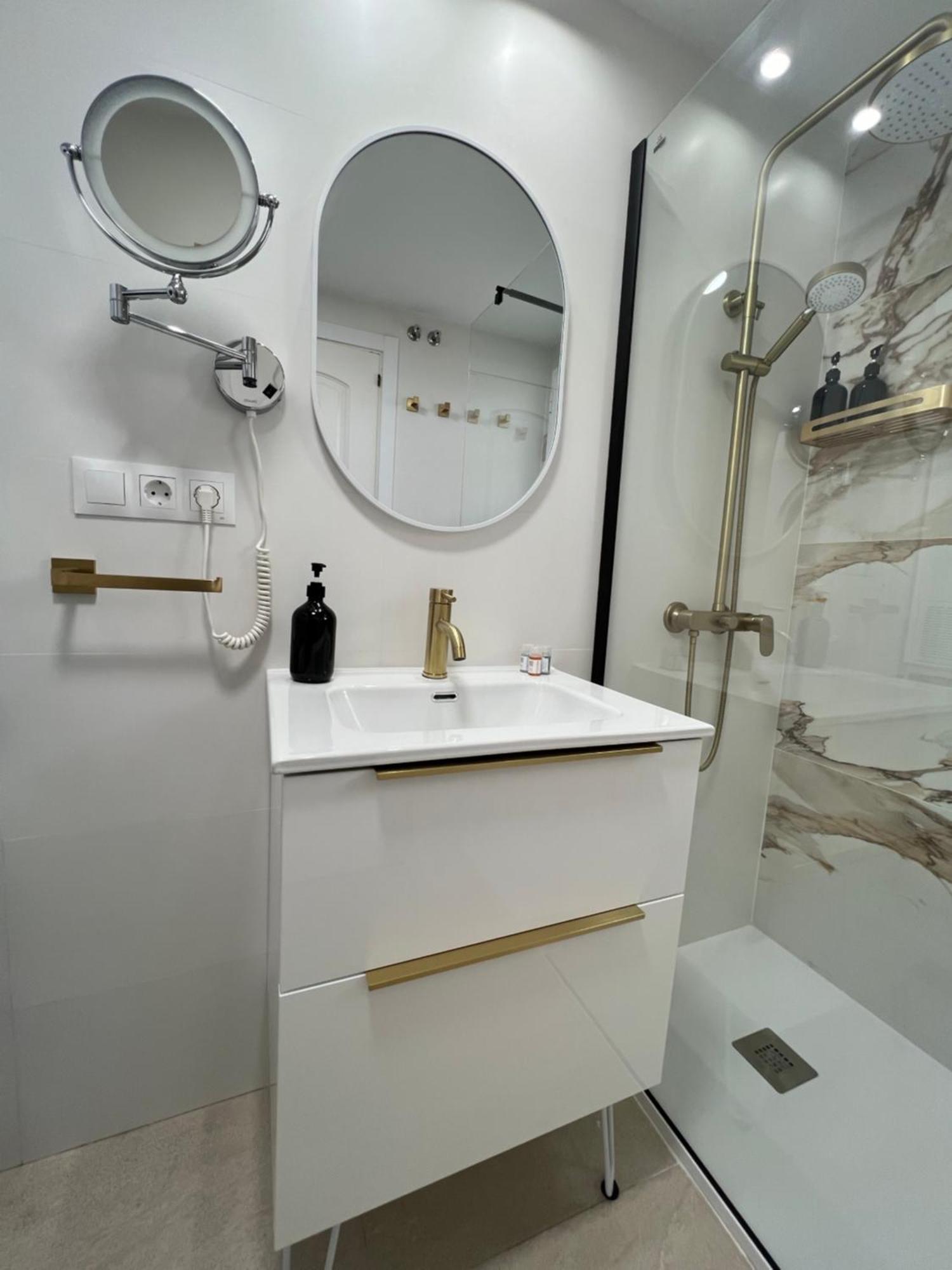 린콘데라빅토리아 Atico Vistas Al Mar Golf ,Piscina Y Parking Albatros 2 아파트 외부 사진